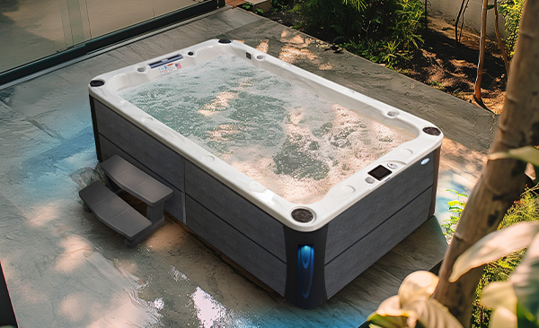 Deck Series Findlay hot tubs for sale